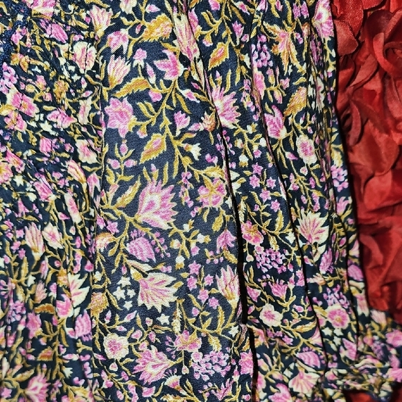 Old Navy NWT Floral Smocked Women's Crop Top Size XLarge - Picture 4 of 7